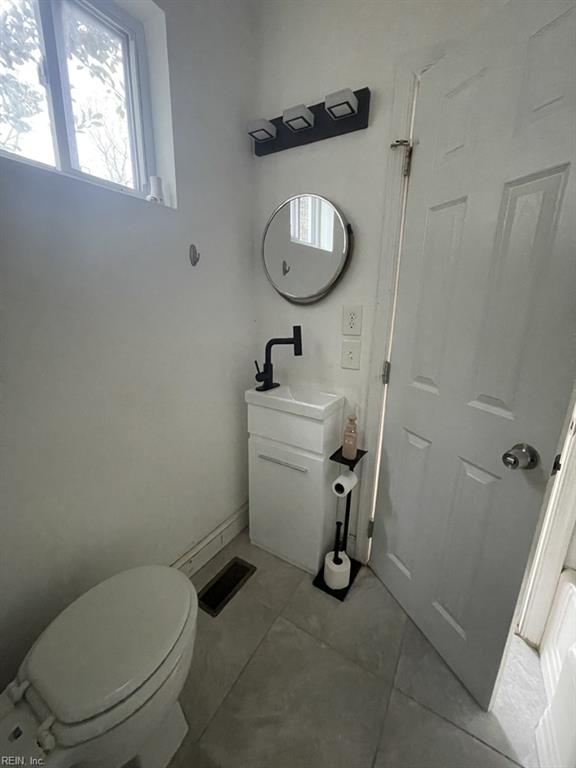 4639 Bankhead Ave Property Photo 2
