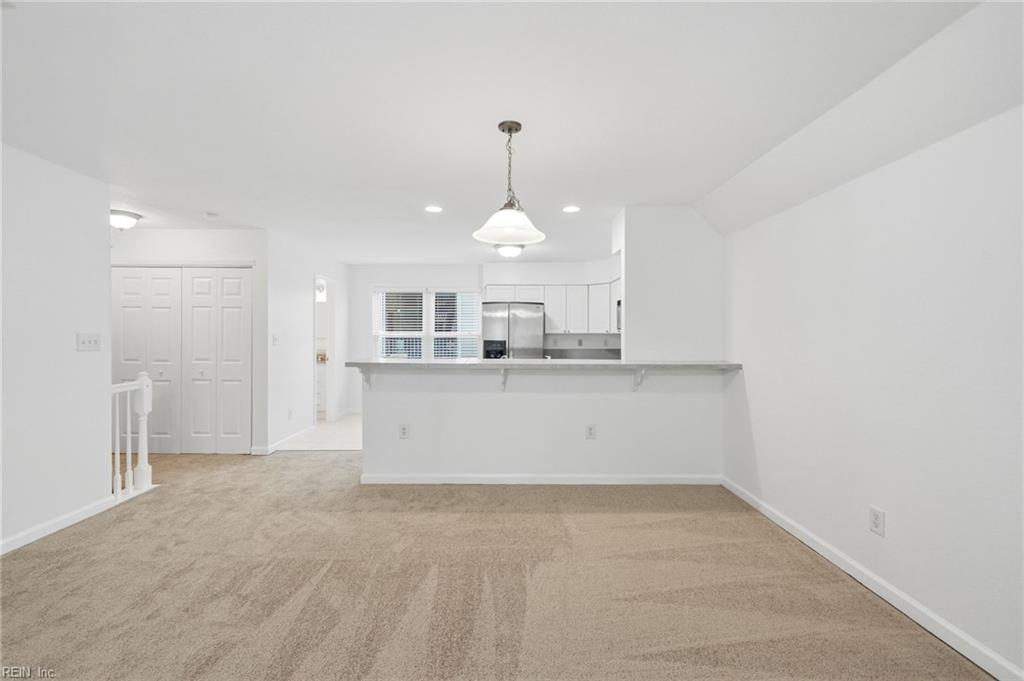 8550 Tidewater Dr Property Photo 5