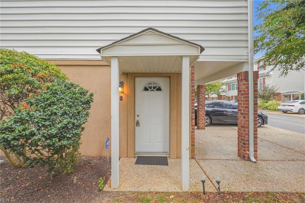 8550 Tidewater Dr Property Photo 11