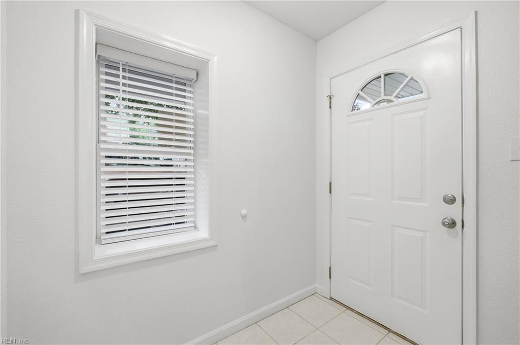 8550 Tidewater Dr Property Photo 12