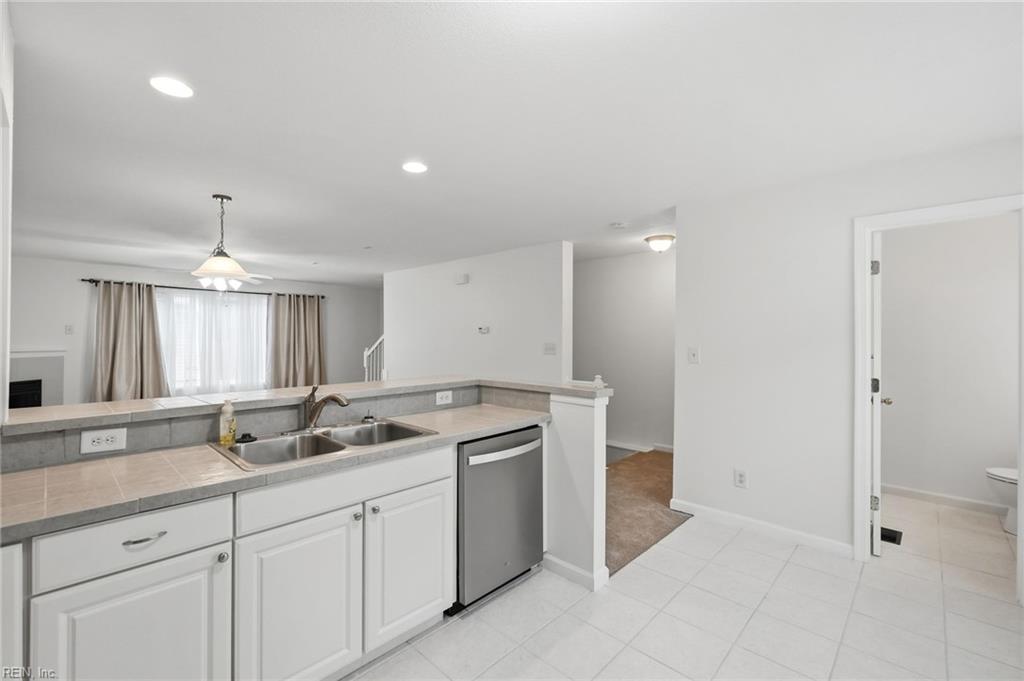 8550 Tidewater Dr Property Photo 23