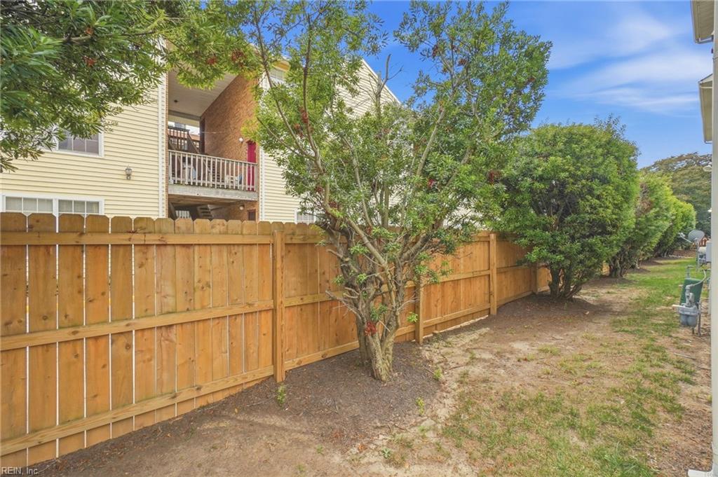 8550 Tidewater Dr Property Photo 42