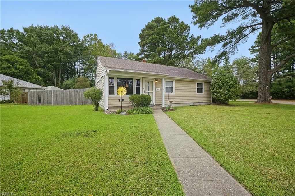 217 N Lynnriver Dr Property Photo 2