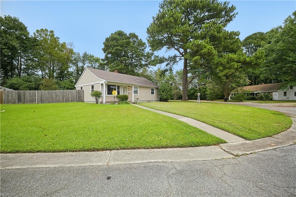 217 N Lynnriver Dr Property Photo 4