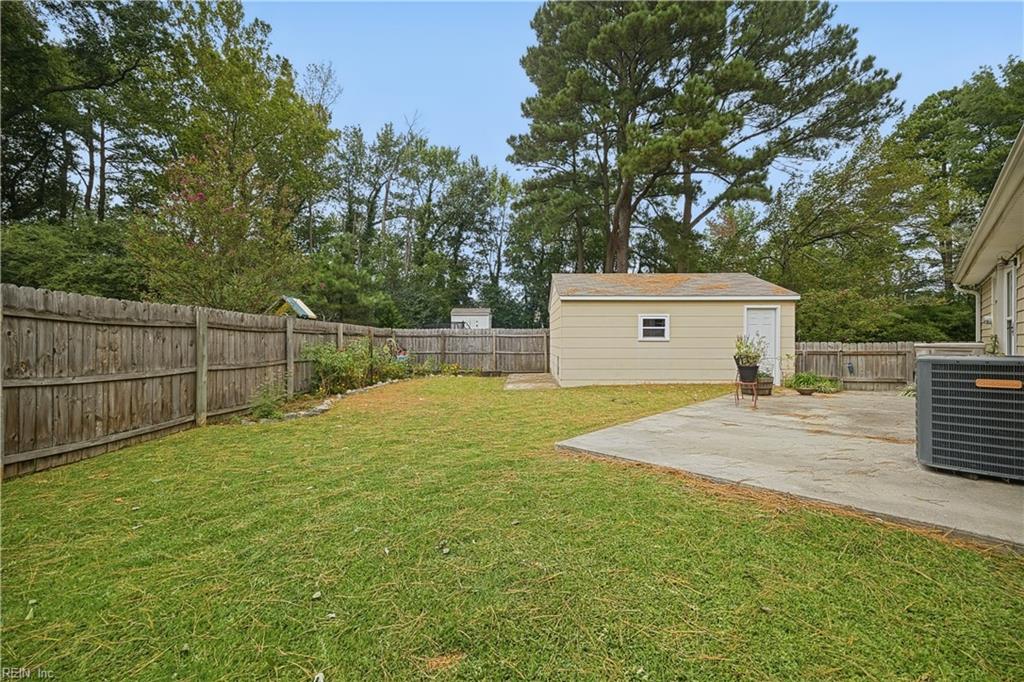 217 N Lynnriver Dr Property Photo 24