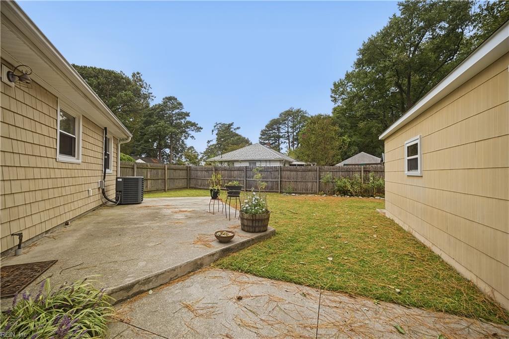 217 N Lynnriver Dr Property Photo 25