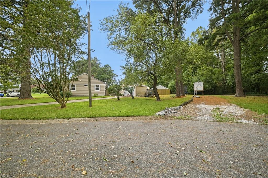 217 N Lynnriver Dr Property Photo 32