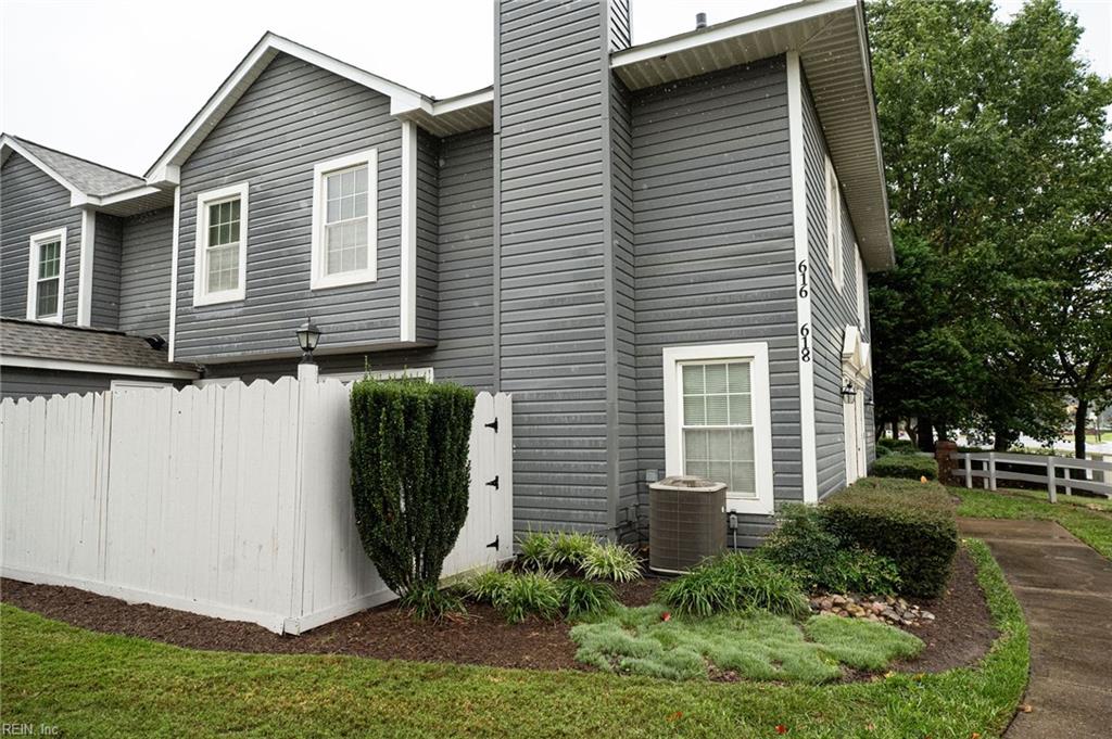 618 Ridge CIR Property Photo 1