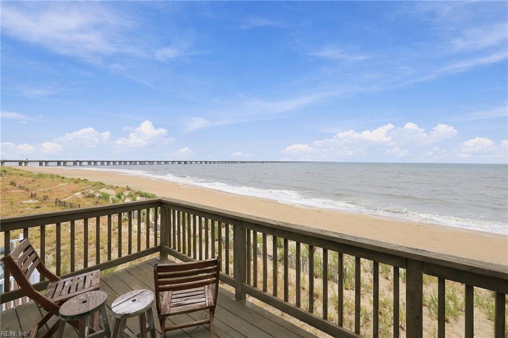 2545 Seaview Ave Property Photo 2