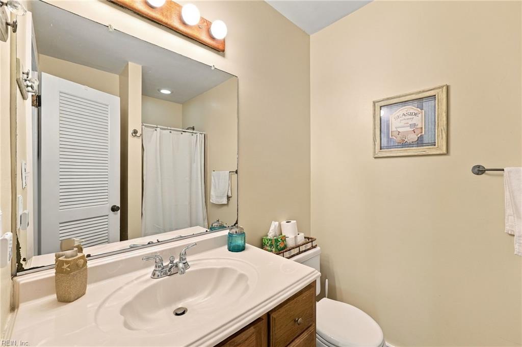 2545 Seaview Ave Property Photo 21