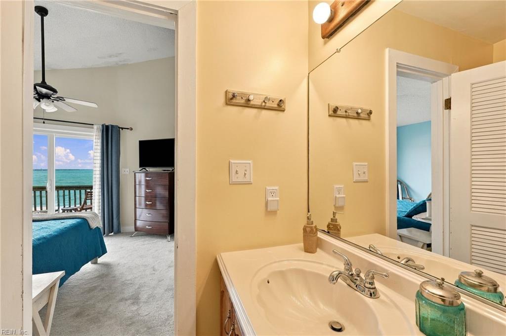 2545 Seaview Ave Property Photo 22