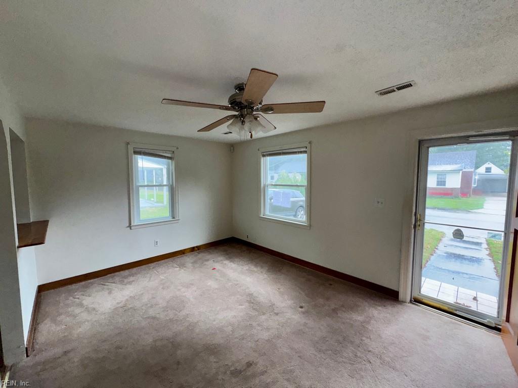 13 N Colin Dr Property Photo 4