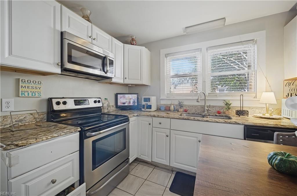 203 Bonney Ter Property Photo 12
