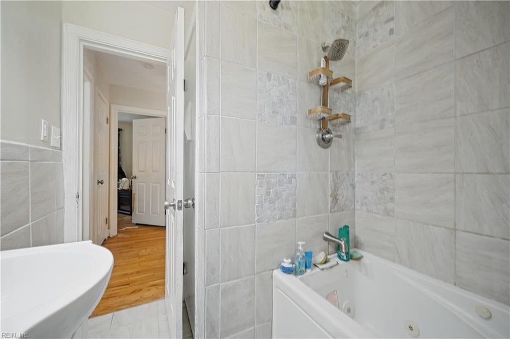 203 Bonney Ter Property Photo 17