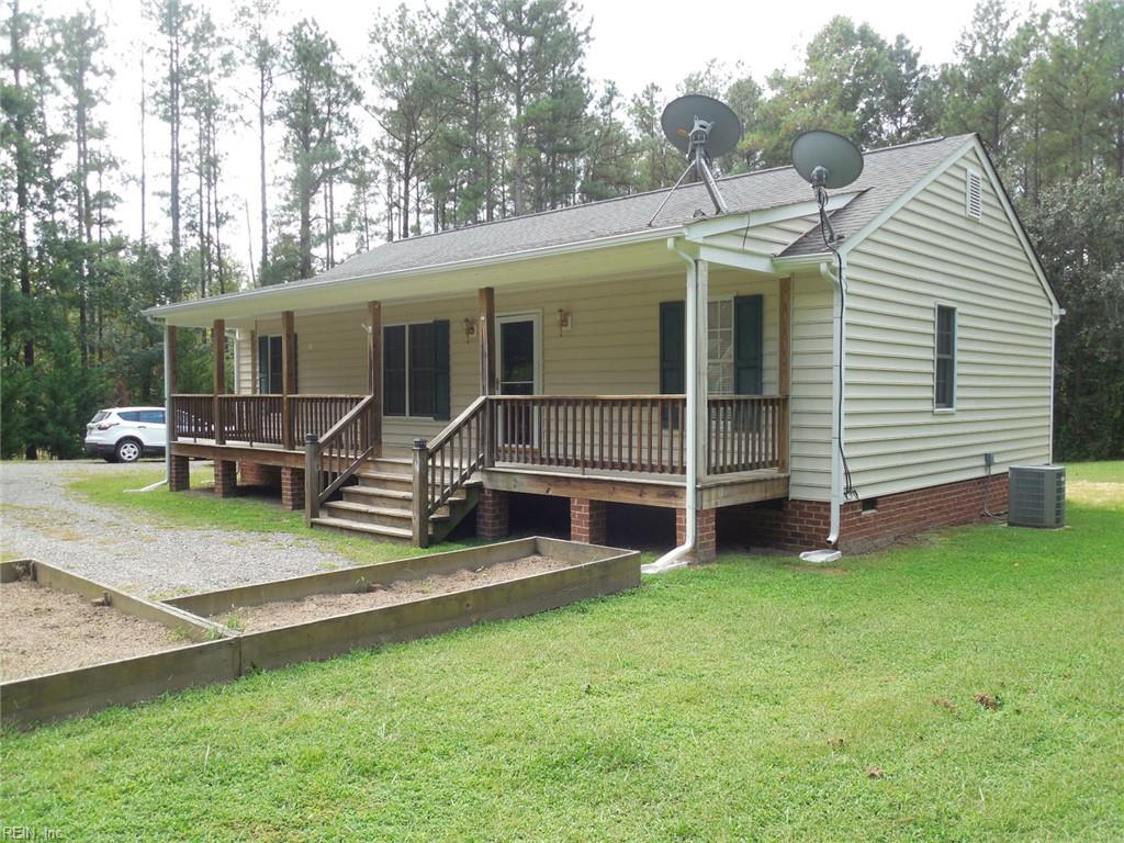 3999 Custis Millpond Rd Property Photo 2