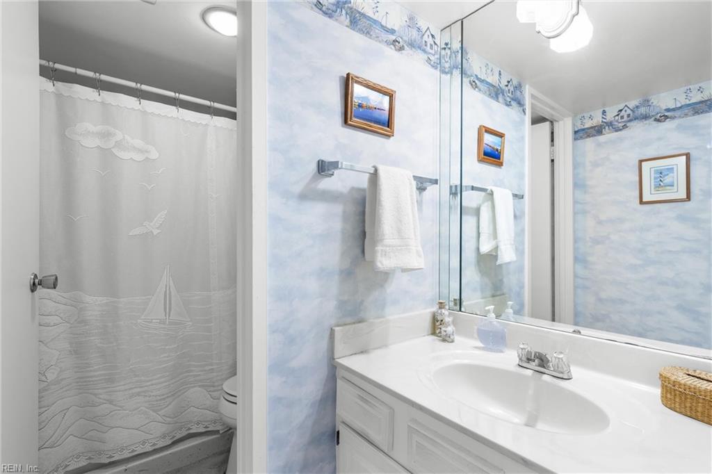 3558 Shore Dr Property Photo 15