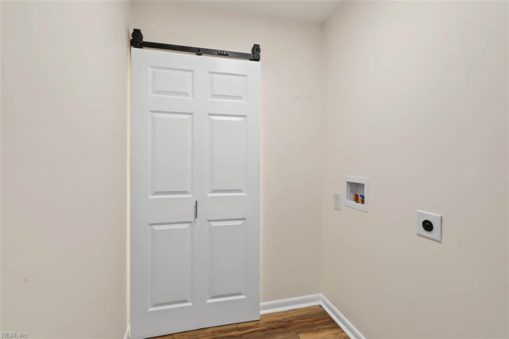 806 Milford Ave Property Photo 27