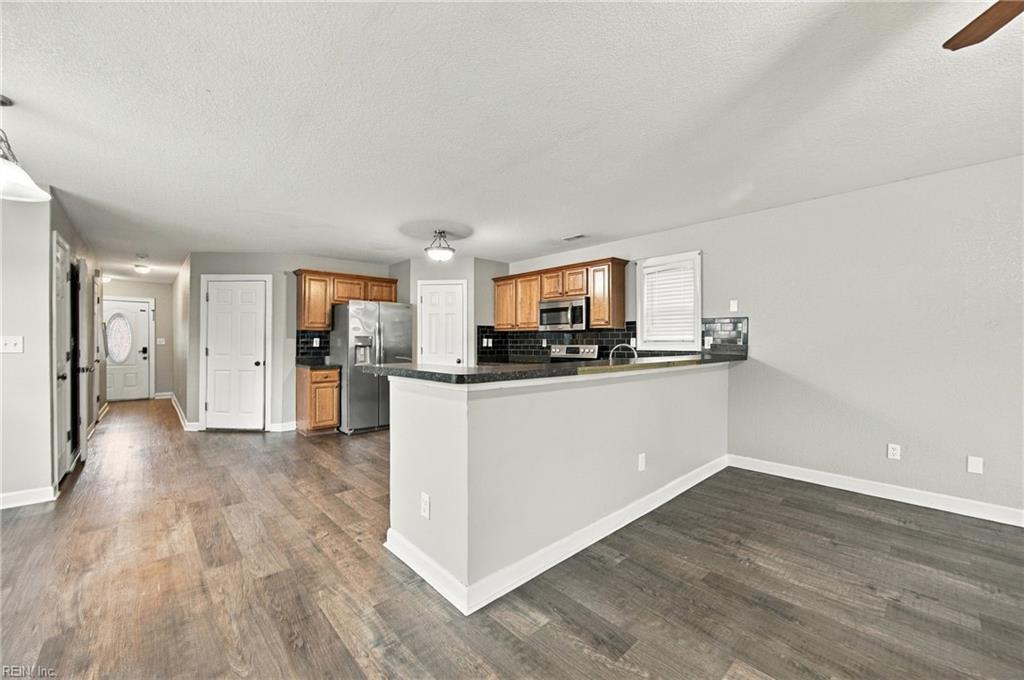 1940 Engle Ave Property Photo 4