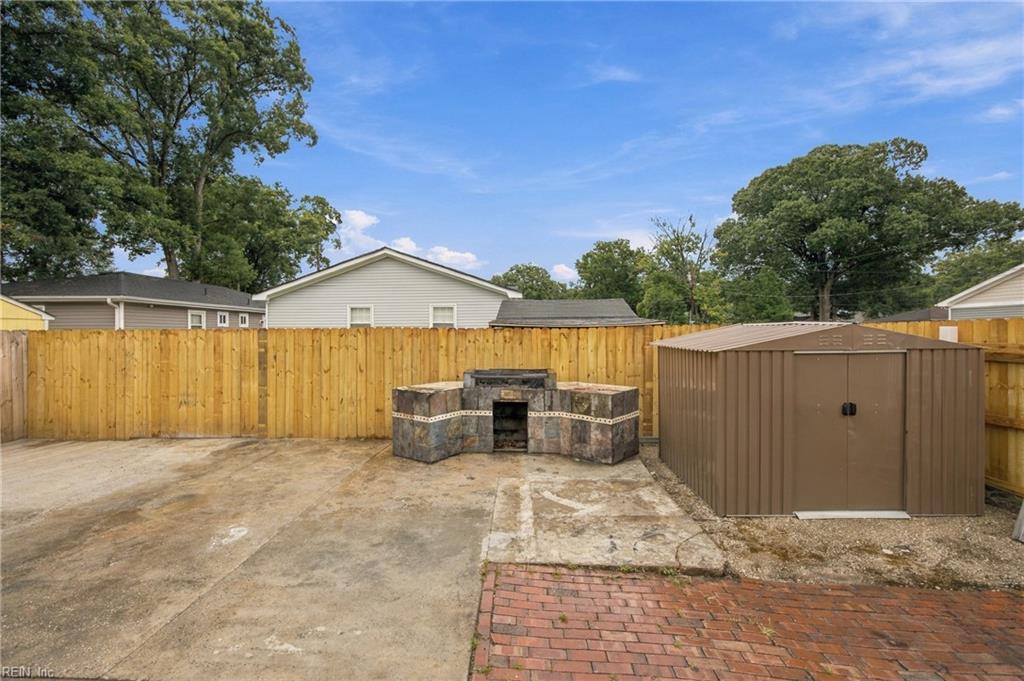 1940 Engle Ave Property Photo 32