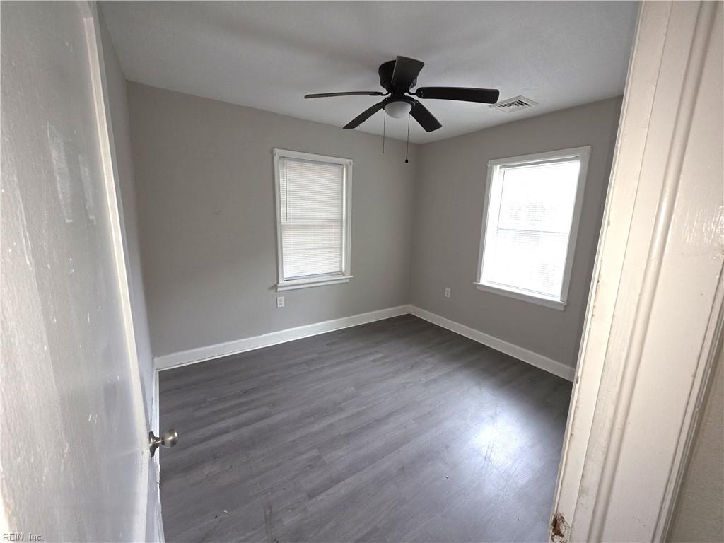 2744 Mapleton Ave Property Photo 9