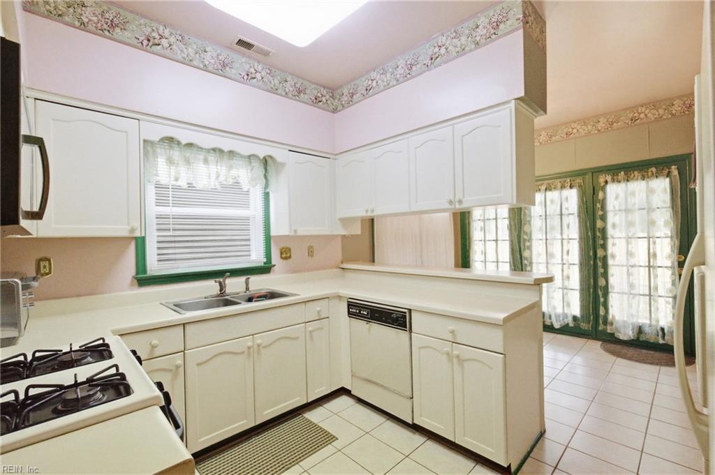 1237 Eagle Way Property Photo 17