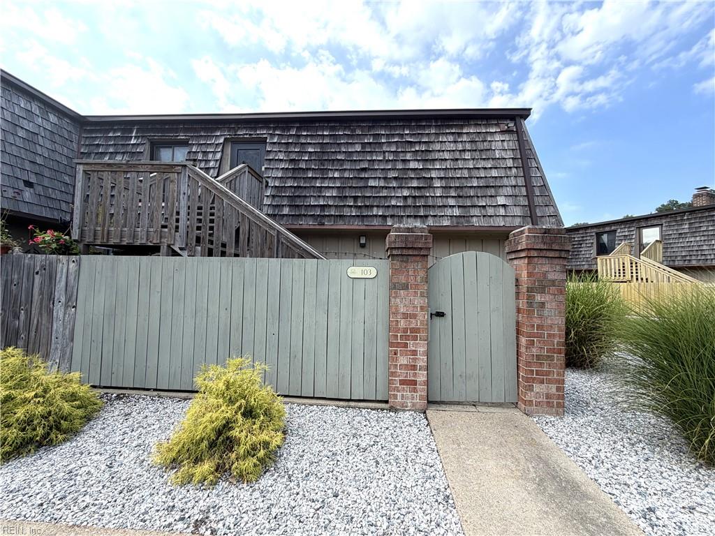 103 Saw Grass Bnd Property Photo 13