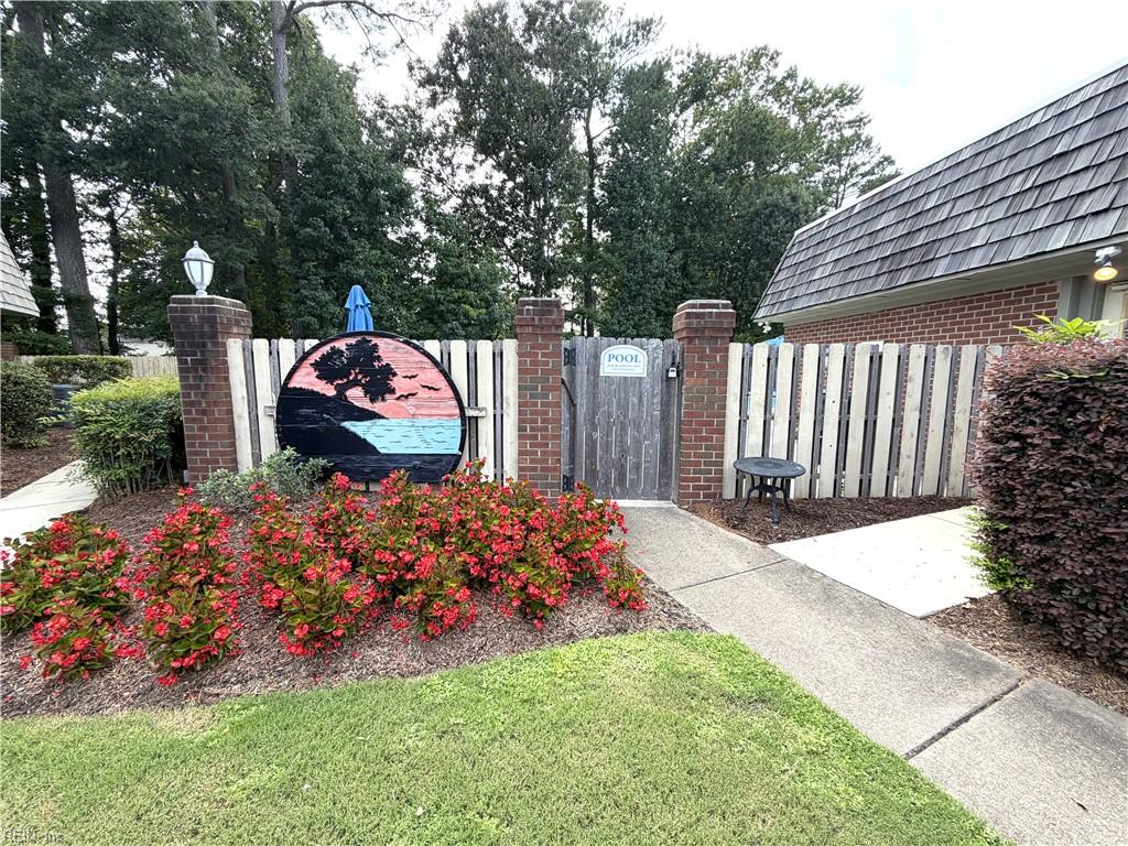 103 Saw Grass Bnd Property Photo 14