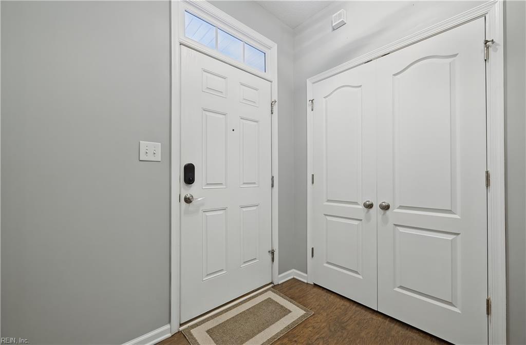 105 Prosperity Ct Property Photo 6
