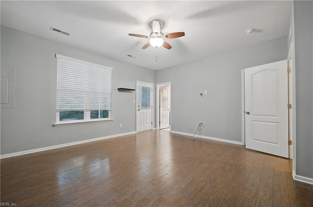 105 Prosperity Ct Property Photo 9