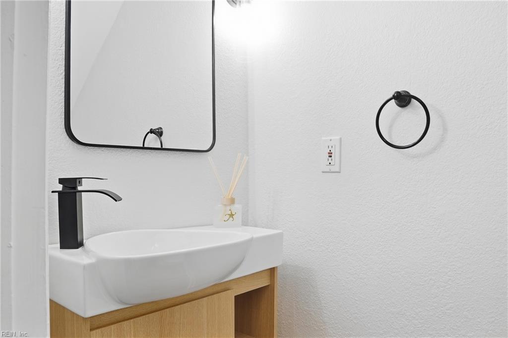 5165 Rugby Rd Property Photo 11