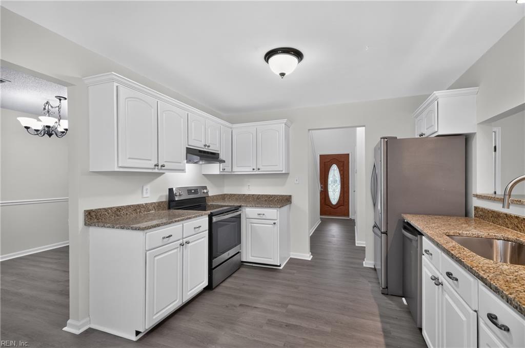 431 Warner Hall Pl Property Photo 6