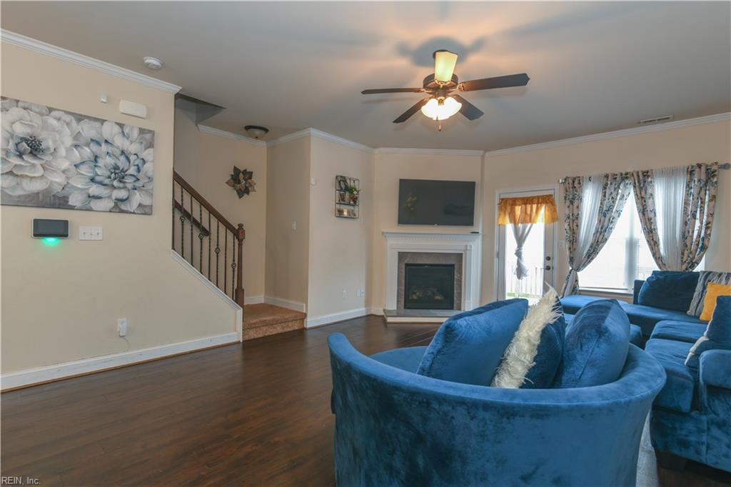 2825 Estella Way Property Photo 10