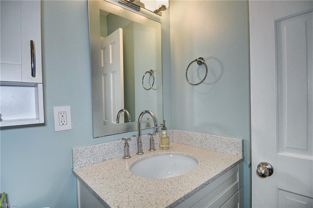 2220 Roanoke Ave Property Photo 39