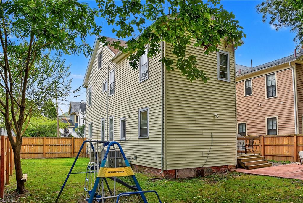 138 Linden Ave Property Photo 43