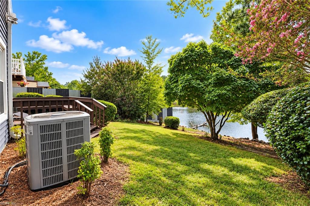 3245 Barberry Ln Property Photo 10