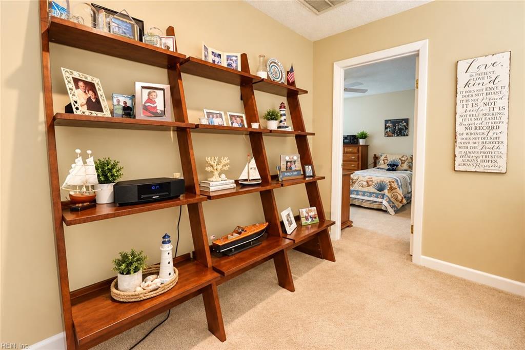 3245 Barberry Ln Property Photo 33