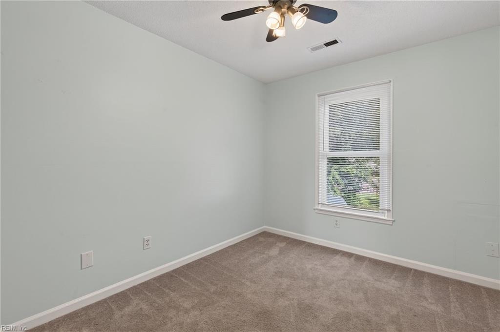 5504 Landings Crst Property Photo 20