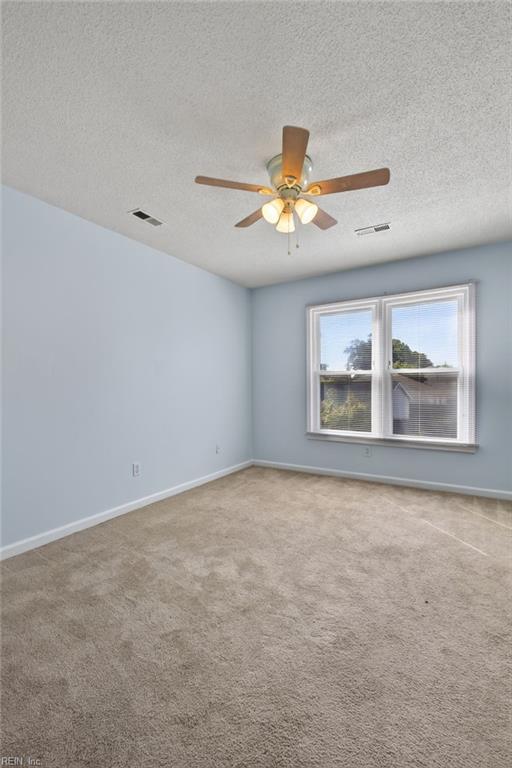 5504 Landings Crst Property Photo 29