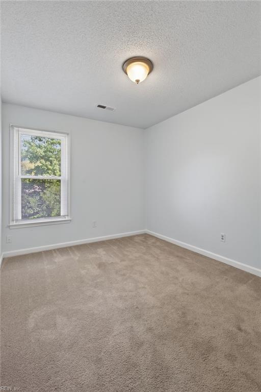 5504 Landings Crst Property Photo 32
