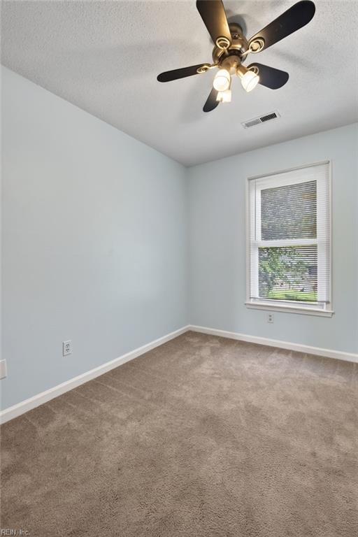 5504 Landings Crst Property Photo 33
