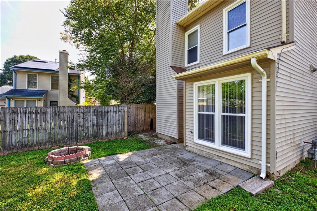 5504 Landings Crst Property Photo 36