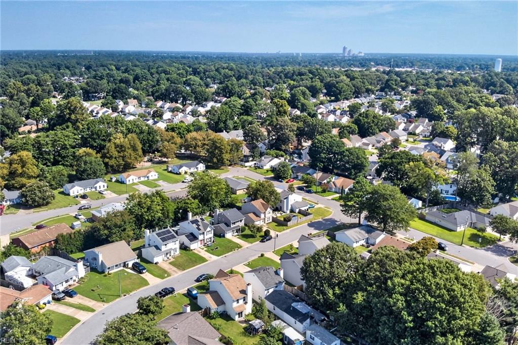 5504 Landings Crst Property Photo 37
