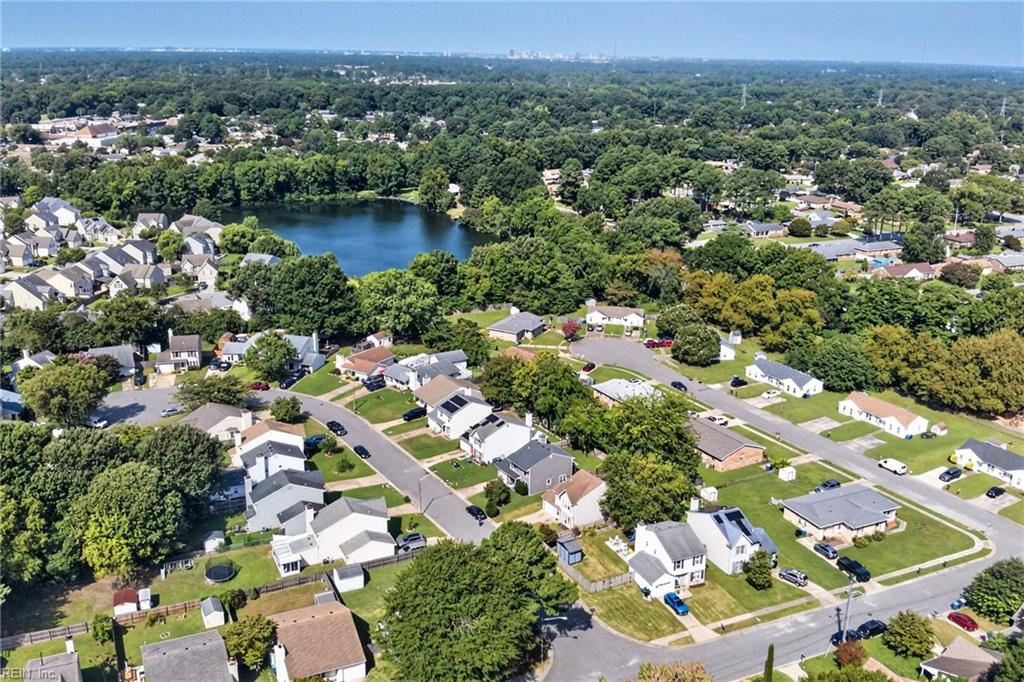 5504 Landings Crst Property Photo 44