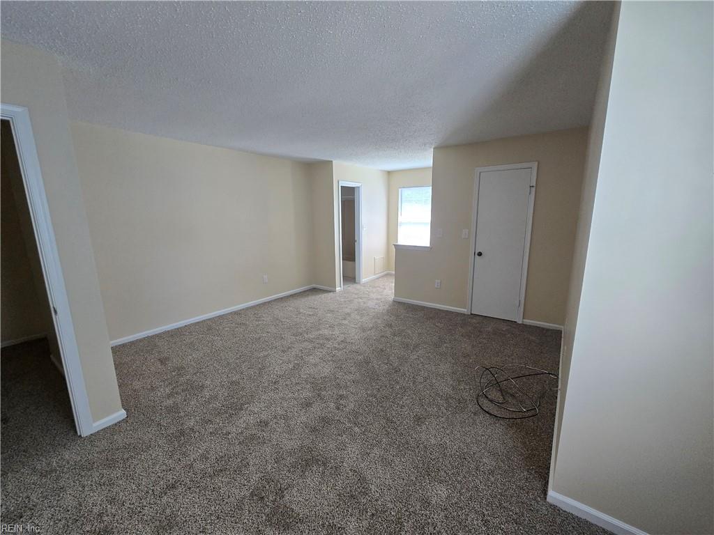 4638 Genoa Cir Property Photo 9