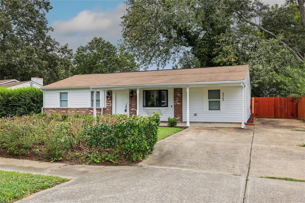 325 Appian AVE Property Photo 1