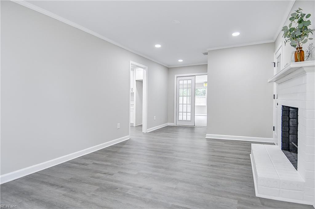 700 Hemlock Cres Property Photo 15