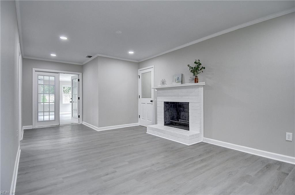700 Hemlock Cres Property Photo 16