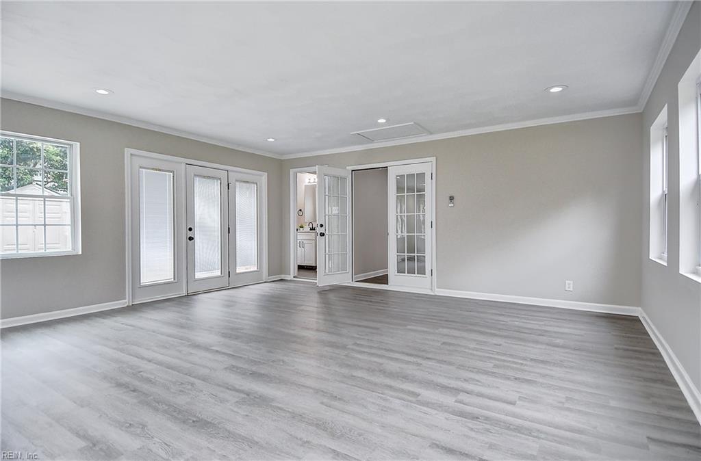 700 Hemlock Cres Property Photo 19