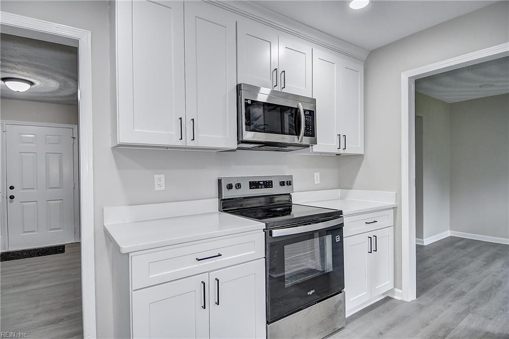 700 Hemlock Cres Property Photo 24