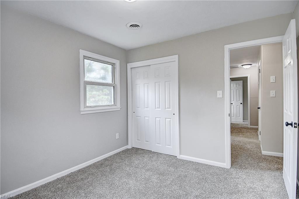 700 Hemlock Cres Property Photo 35
